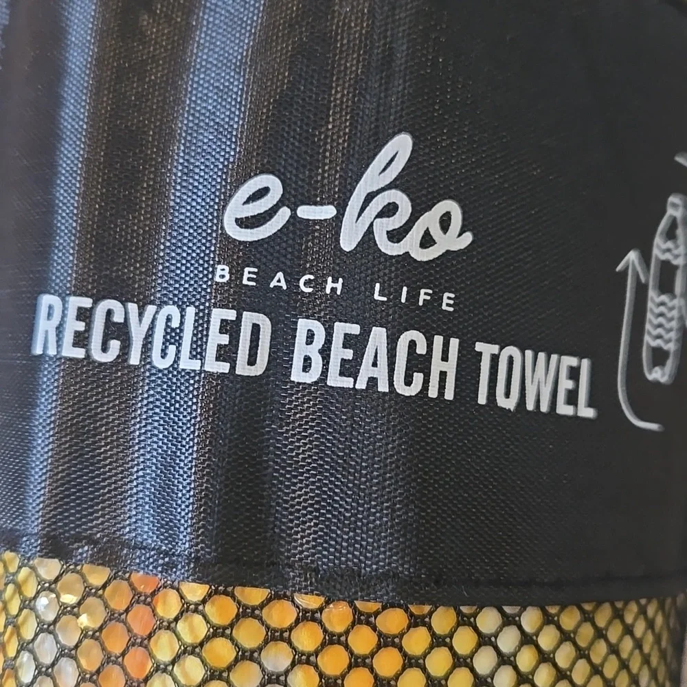 NEW E-ko Beach Life Recycled Lemon Print Microfiber Beach Towel with Mesh Bag